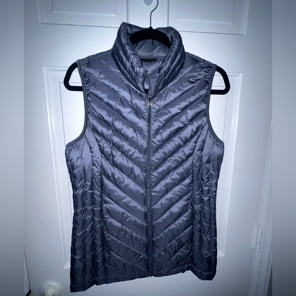 NWOT 32 Degrees Gray Puffer Vest